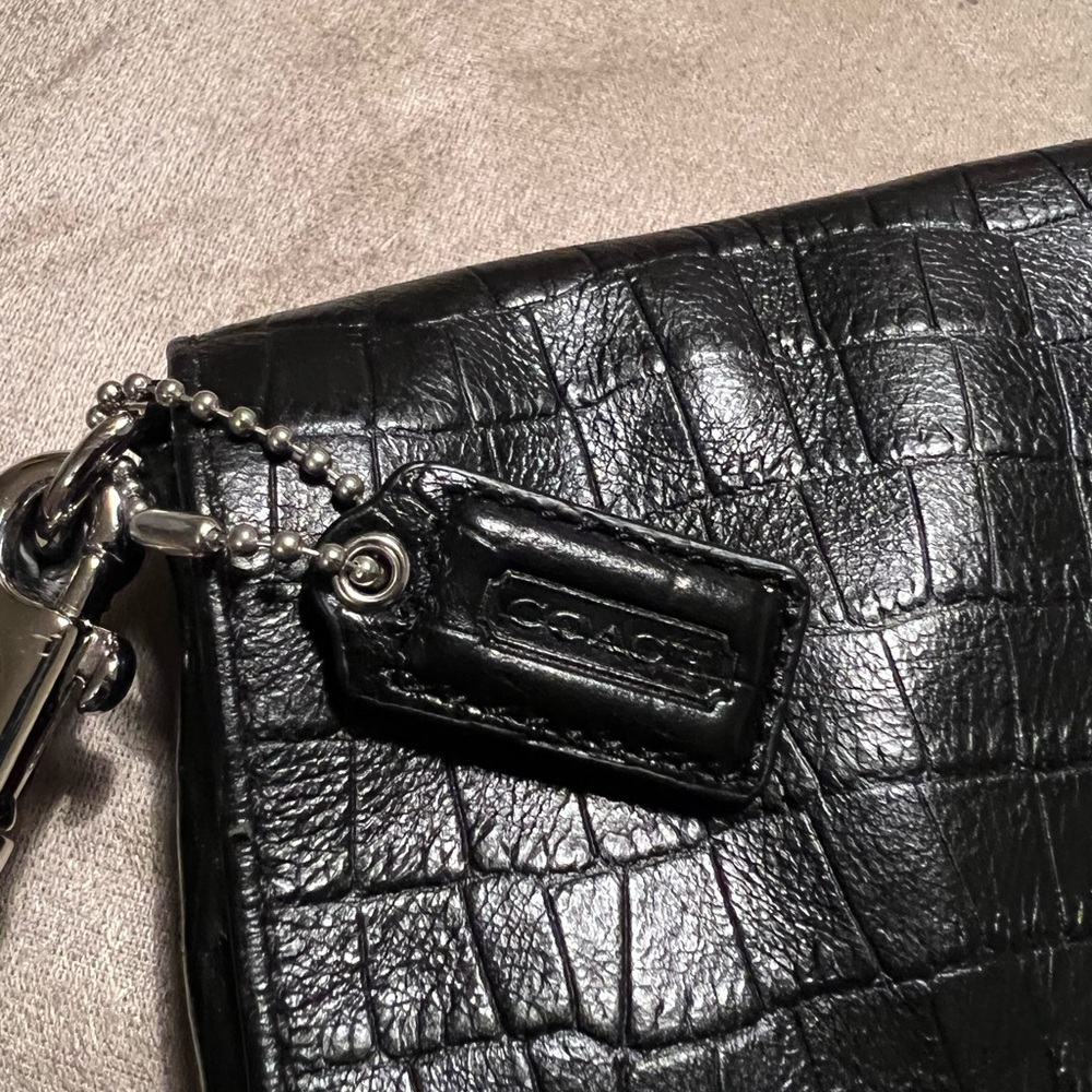 Coach black leather wristlet in excellent condition - Picture 11 of 14